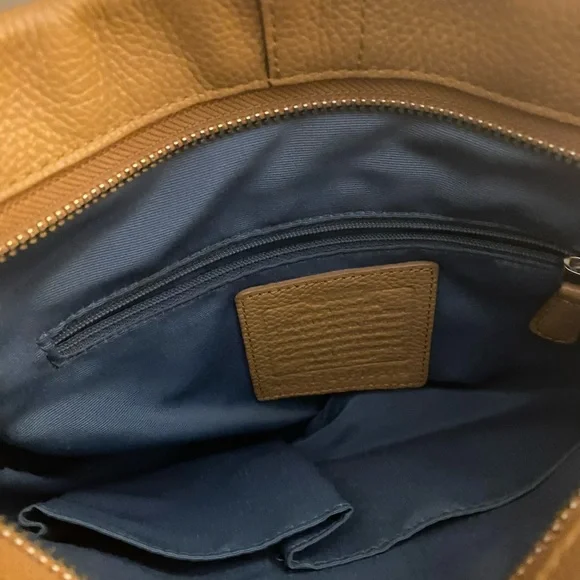 Coach Carmel Leather Zipper Duffle Crossbody Bag Vintage - Picture 4 of 12